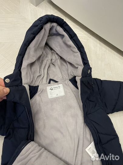 Комбинезон и шапка шлем