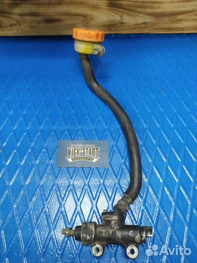 Тормозной цилиндр Honda VFR 400 VFR400 nc30