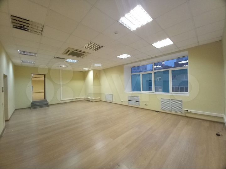 Сдам офисное помещение, 123.1 м²