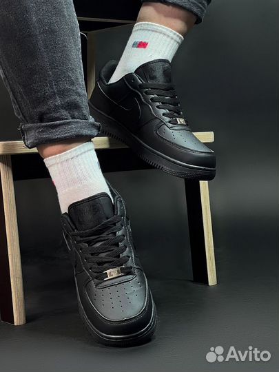 Кросовки женские распродажа