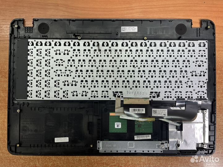 Ноутбук Asus K541UV в разборе, плата мертвая