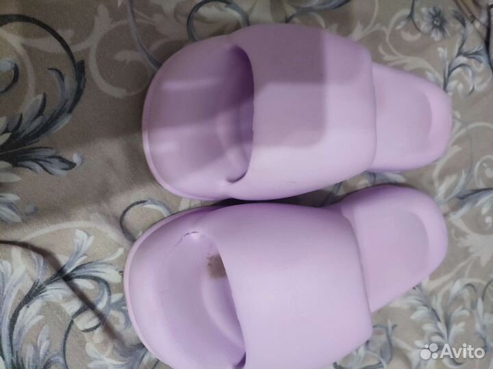 Большой пакет вещей и обуви для девушки