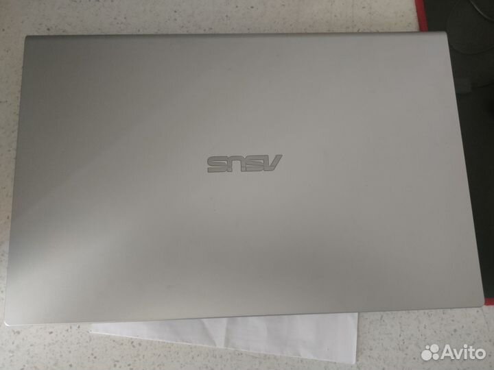 Ноутбук asus