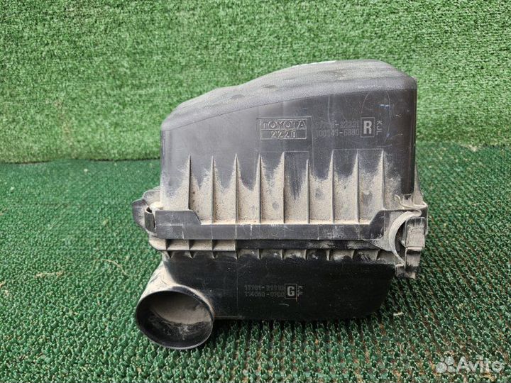 Корпус воздушного фильтра Toyota Corolla E140 1.6
