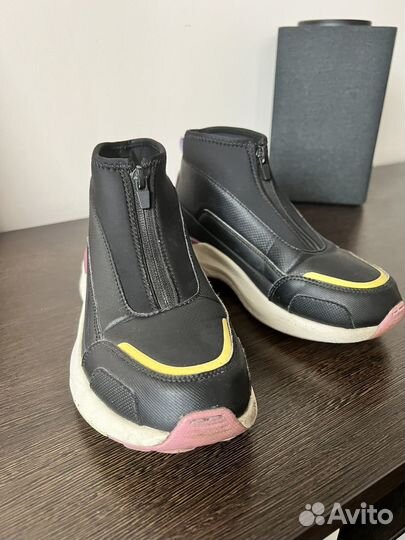 Кроссовки ботинки