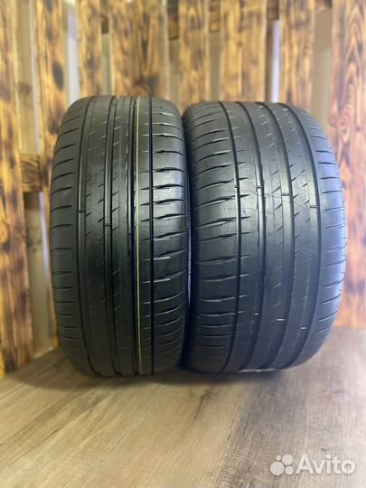 Michelin Pilot Sport 4 235/40 R18 и 255/35 R18 94Y