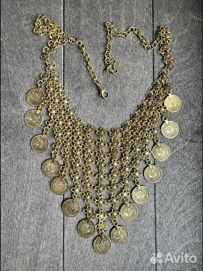 Колье из бижутерного сплава