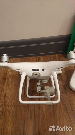 Квадрокоптер Fantom DJI 4 PRO +