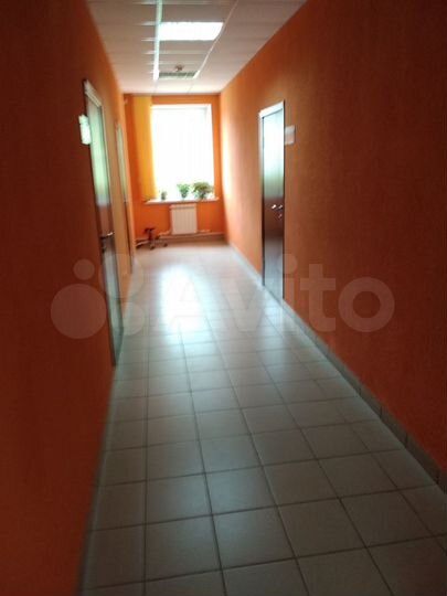 Офисное здание, 840 м²