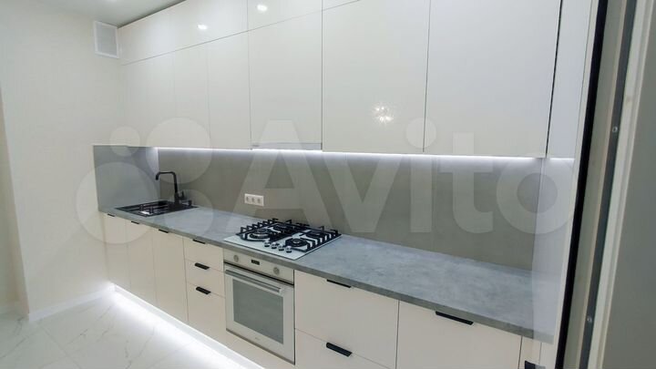 2-к. квартира, 55 м², 5/18 эт.