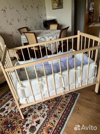 Детская кроватка