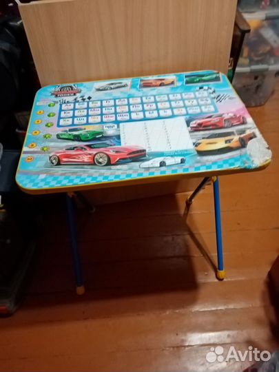 Детский стол и стул