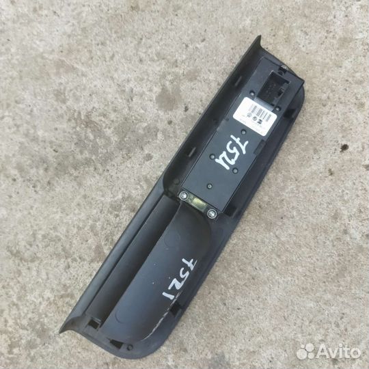 Блок управления стеклоподъемниками Skoda Fabia