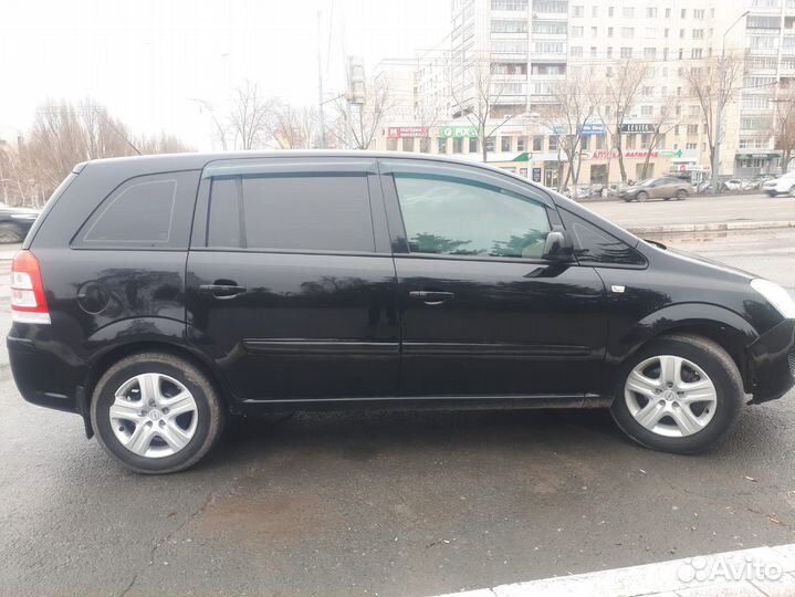 Opel Zafira 1.8 МТ, 2010, 250 000 км