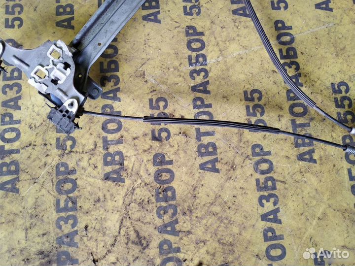 Renault Fluence Стеклоподъемник электр. задний R