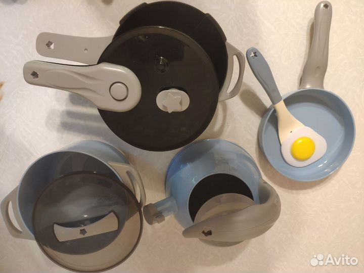 Детская игрушечная посуда. Набор из 42 предметов