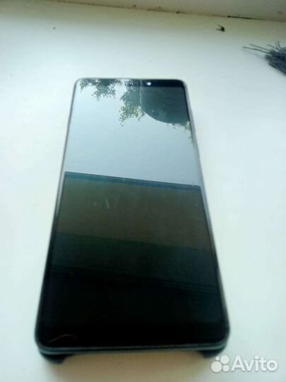 Телефон Samsung