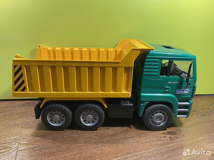 Брудер Bruder грузовик