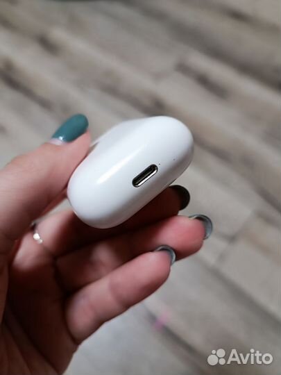 Беспроводные наушники apple airpods