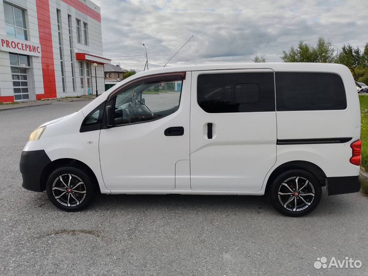 Nissan NV200 1.6 AT, 2013, 215 000 км