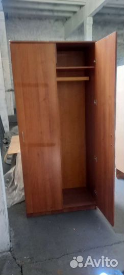 Шкаф