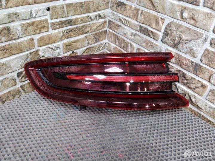 Фонарь задний наружный левый Porsche Macan