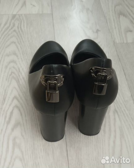 Новые туфли