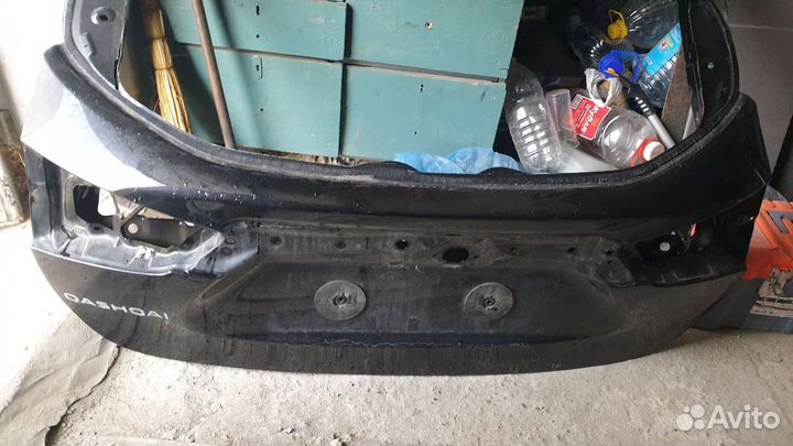 Задняя дверь qashqai