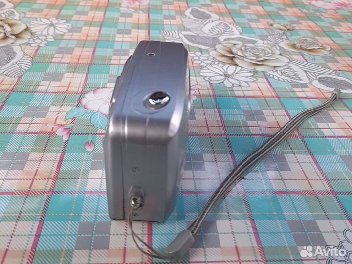 Фотоаппарат Canon Prima zoom 90 и Praktica Bata