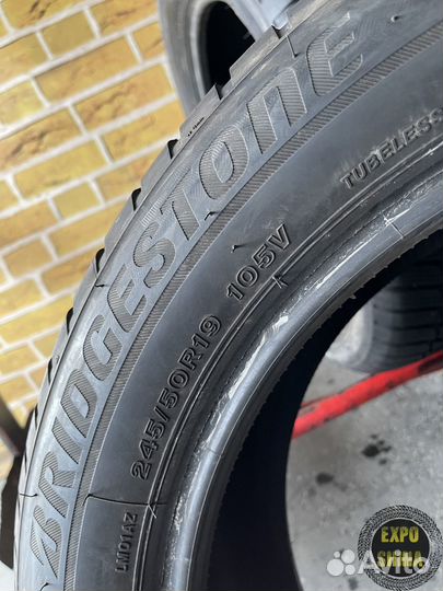 Bridgestone Blizzak LM-001 245/50 R19 105V