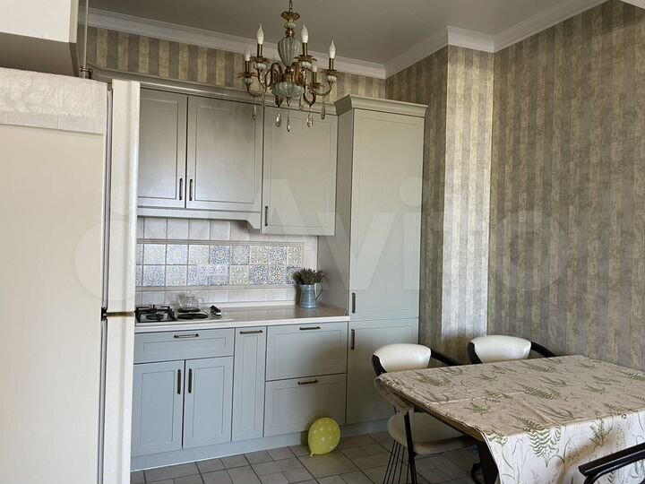 2-к. квартира, 52 м², 8/9 эт.