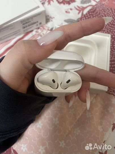 Беспроводные наушники apple airpods 1