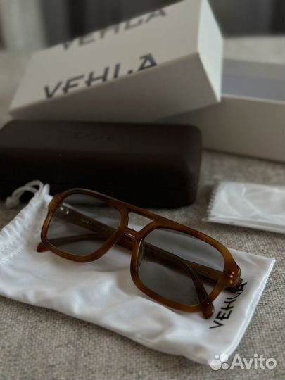Солнцезащитные очки Vehla Dixie-Honey (я не баер)