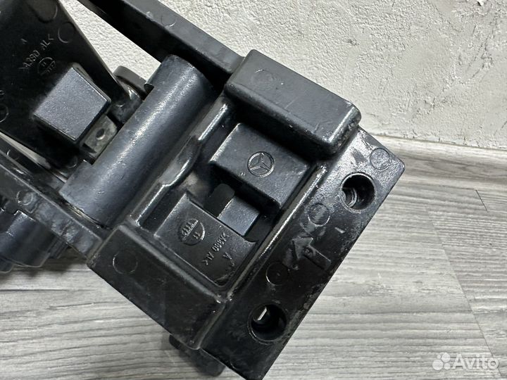 Механизм порога задний левый GLS Maybach X167