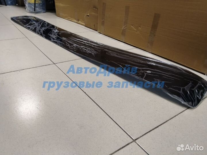 Козырёк солнцезащитный Ман Тга Тгх