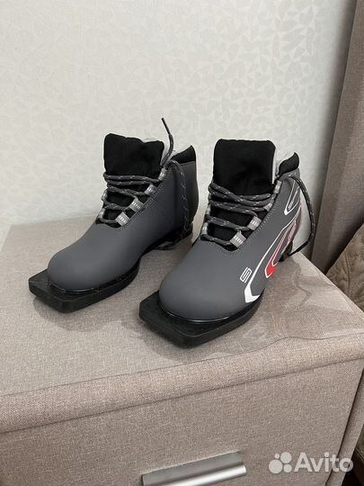 Лыжные ботинки 35 размер