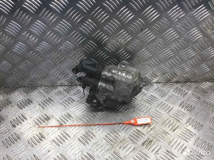 Насос топливный (тнвд) Skoda Octavia