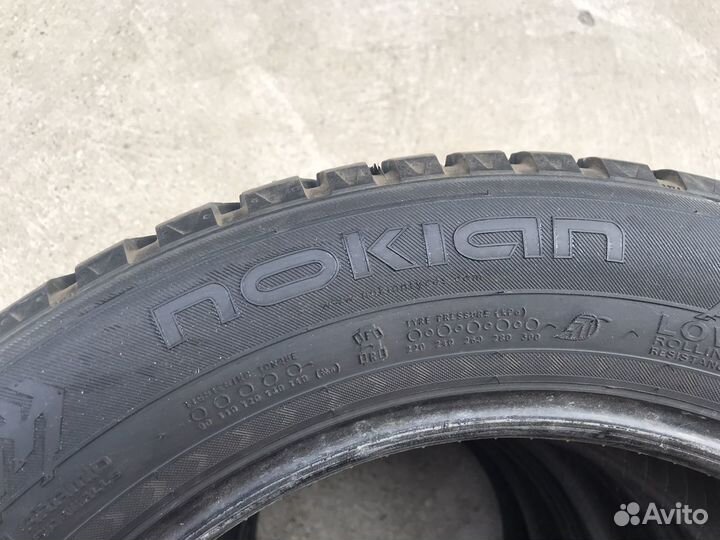 Nokian Tyres Hakkapeliitta 8 SUV 235/55 R17