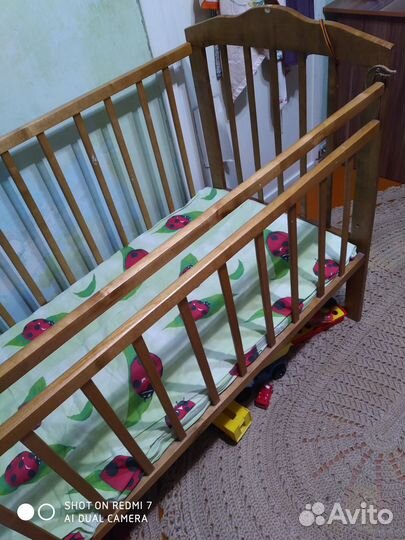 Детская кроватка