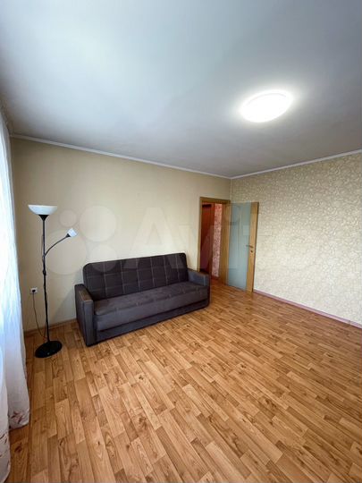 2-к. квартира, 56 м², 9/10 эт.