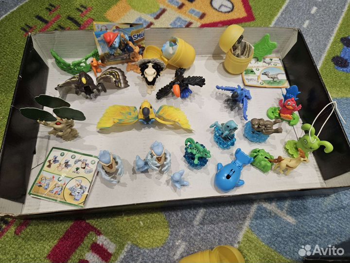 Киндер natoons 18,19,21, 22, смурфик,машинки