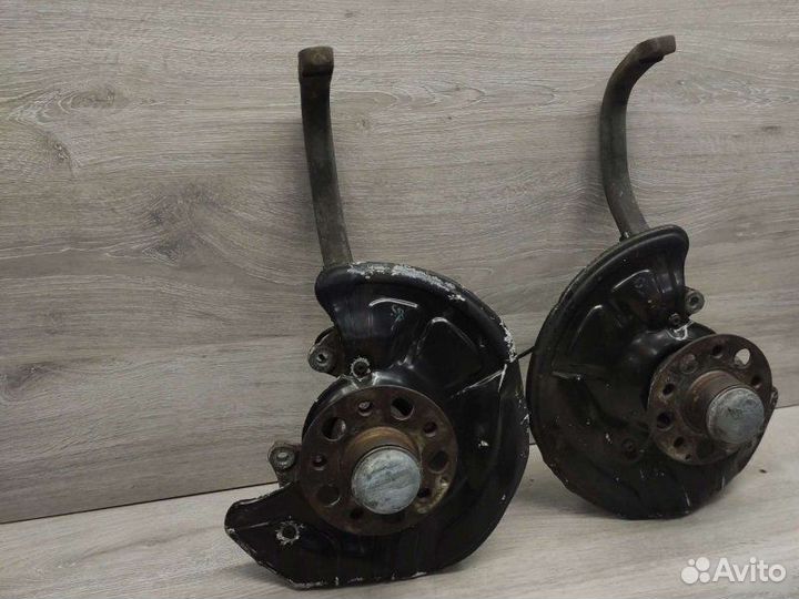 Поворотный кулак Mercedes E W211