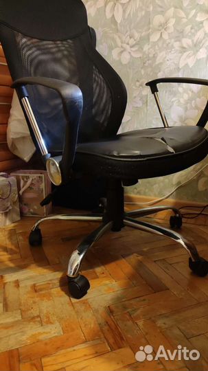 Компьютерное кресло руководителя бу