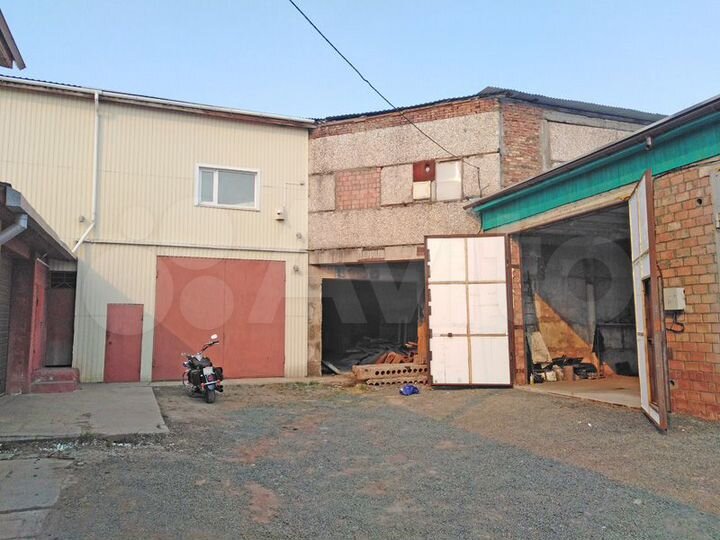 Гараж, > 30 м²