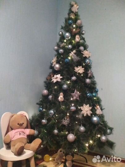 Елка искусственная 210