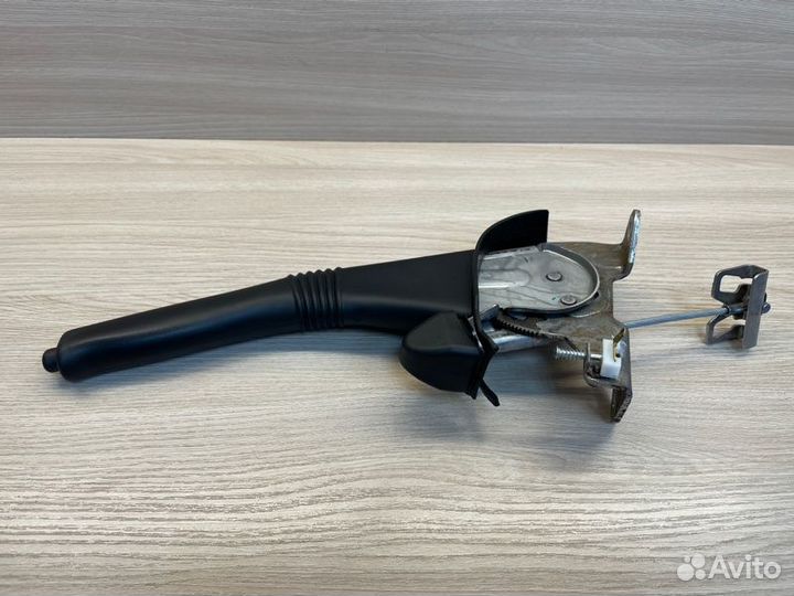 Рычаг стояночного тормоза LADA X-Ray