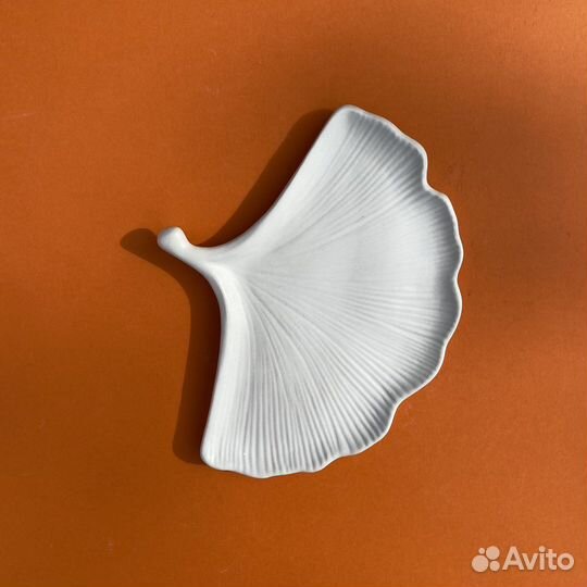 Декоративный поднос для хранения украшений