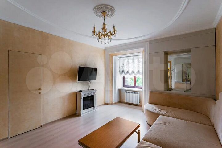 2-к. квартира, 65 м², 2/12 эт.