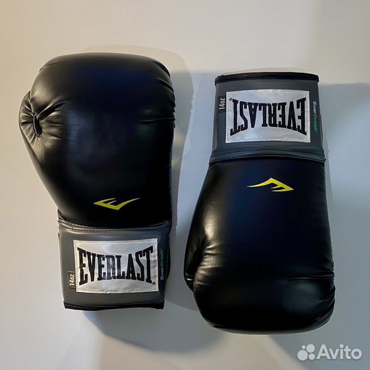 Боксерские перчатки Everlast 14 oz