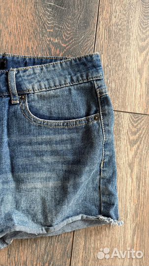 Джинсовые шорты